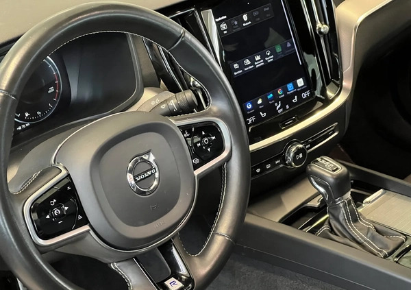 Volvo S60 cena 129900 przebieg: 124000, rok produkcji 2020 z Halinów małe 407